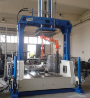Universal Die-Casting Machine MR 2000 V
