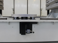 Universal Die-Casting Machine MR 1500 PB - Lower extraction limit adjustment