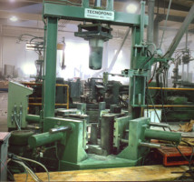 Macchina per cassa compressore
